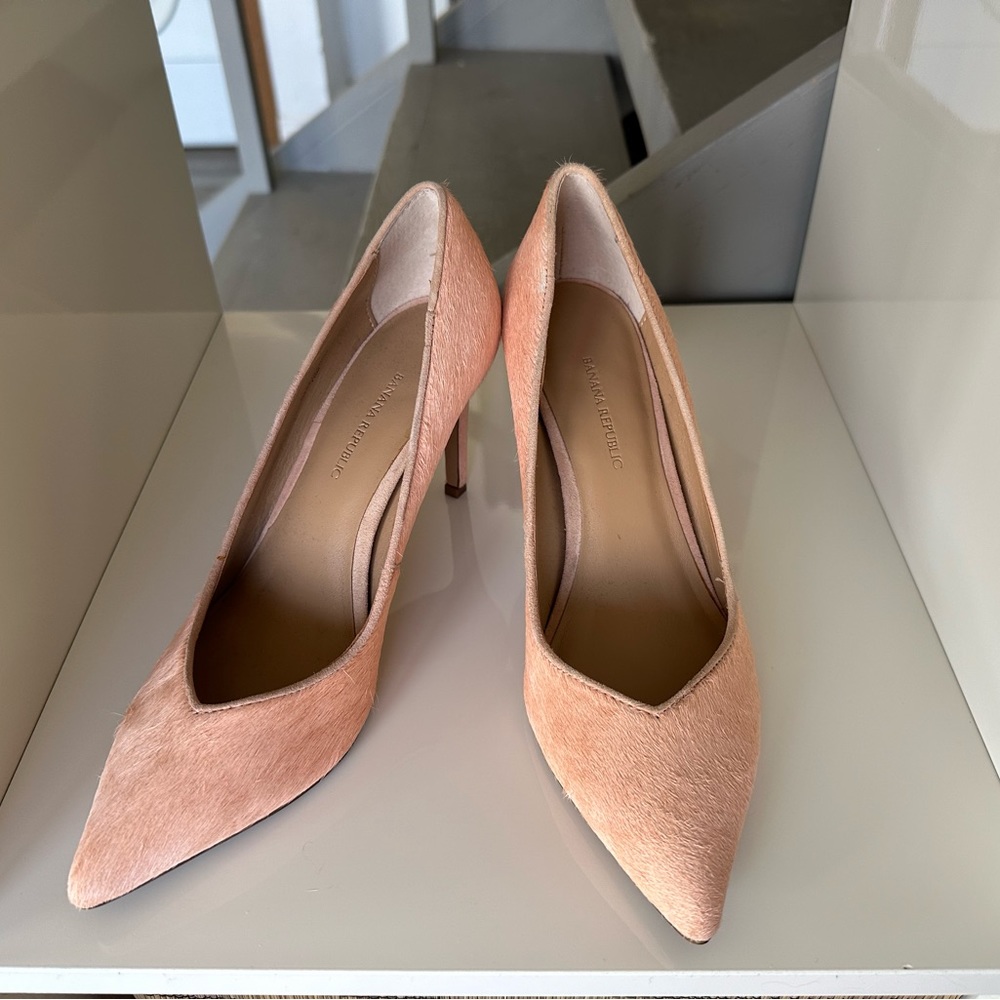 Banana Republic blush calfskin high heels